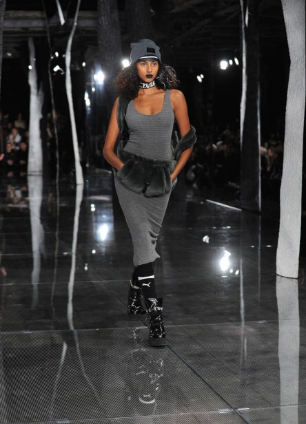 RIHANNA PRESENTA SUS CREACIONES PARA PUMA SOBRE LA PASARELA DE NUEVA YORK